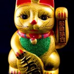 Ceramic-Lucky-Cat-With-Moving-Hand